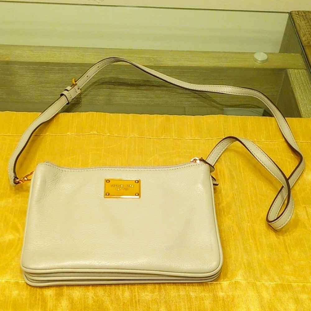 Michael kors gray leather crossbody bag